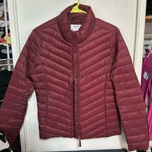 Light Jacket - Water resistant